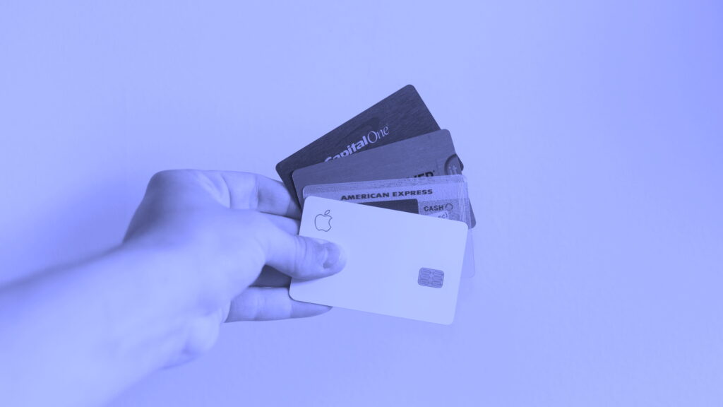 Cartão de crédito consignado com dívida infinita